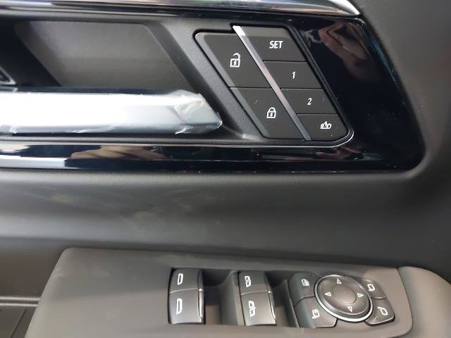 New 2026 Chevrolet Tahoe High Country AWD/4WD image 26