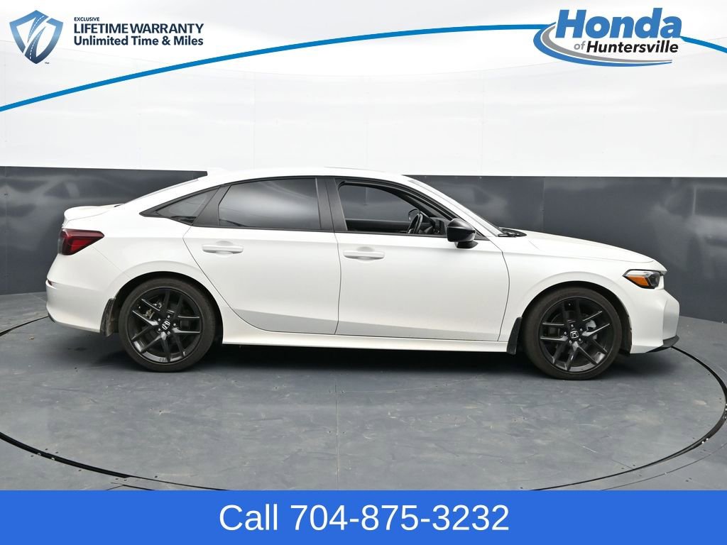Used 2025 Honda Civic FWD Hybrid Sedan image 9