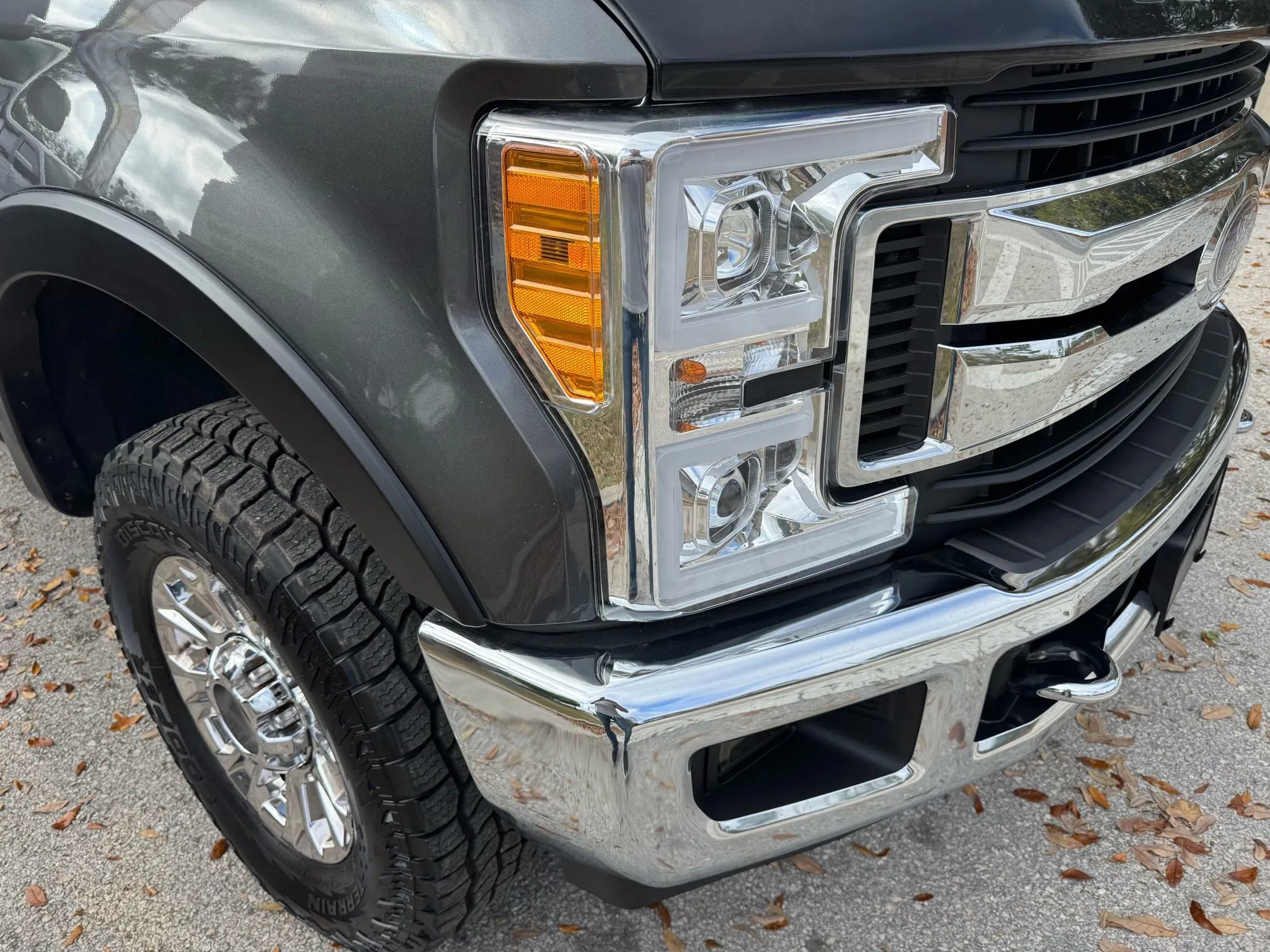 Used 2018 Ford F250 XLT w/ XLT Premium Package image 8