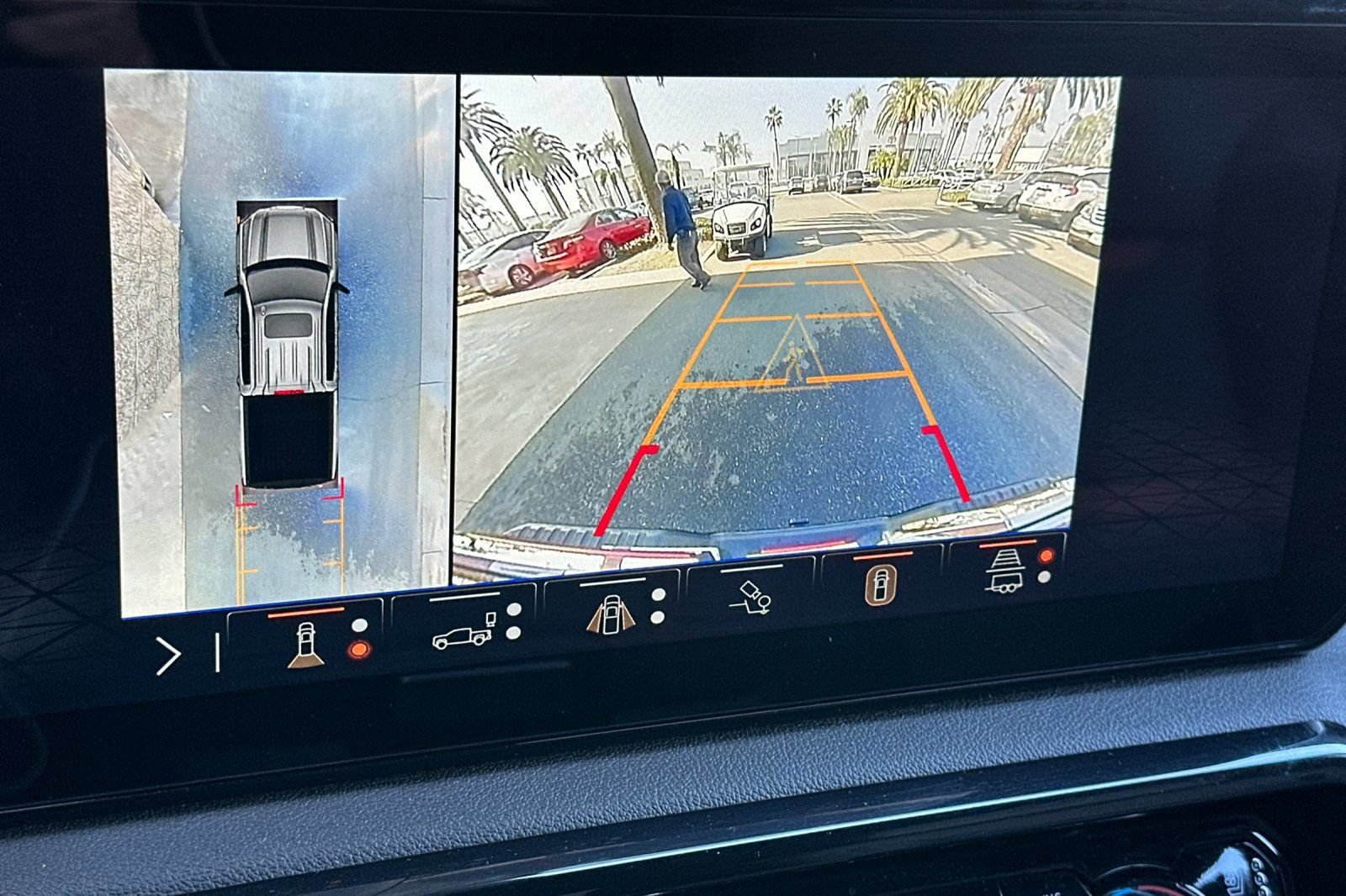 Certified 2025 GMC Sierra 1500 AT4 w/ AT4 Premium Package AWD/4WD image 19
