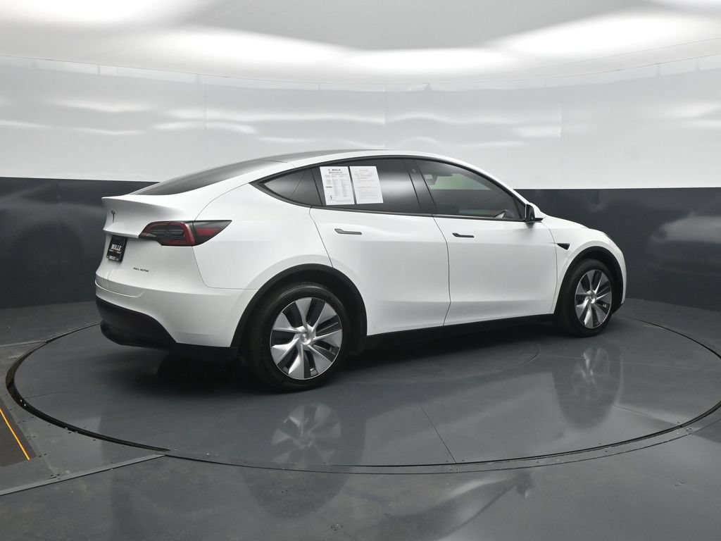 Used 2023 Tesla Model Y Long Range AWD/4WD image 7