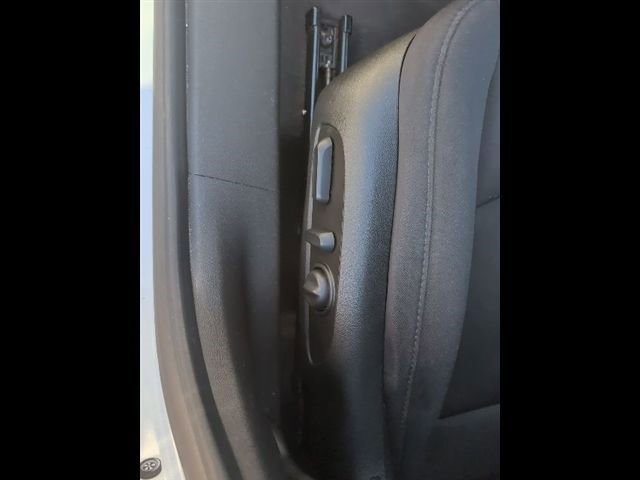 Used 2022 Chevrolet Malibu LT image 19