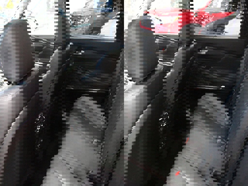 Used 2022 Hyundai Santa Fe Limited image 11