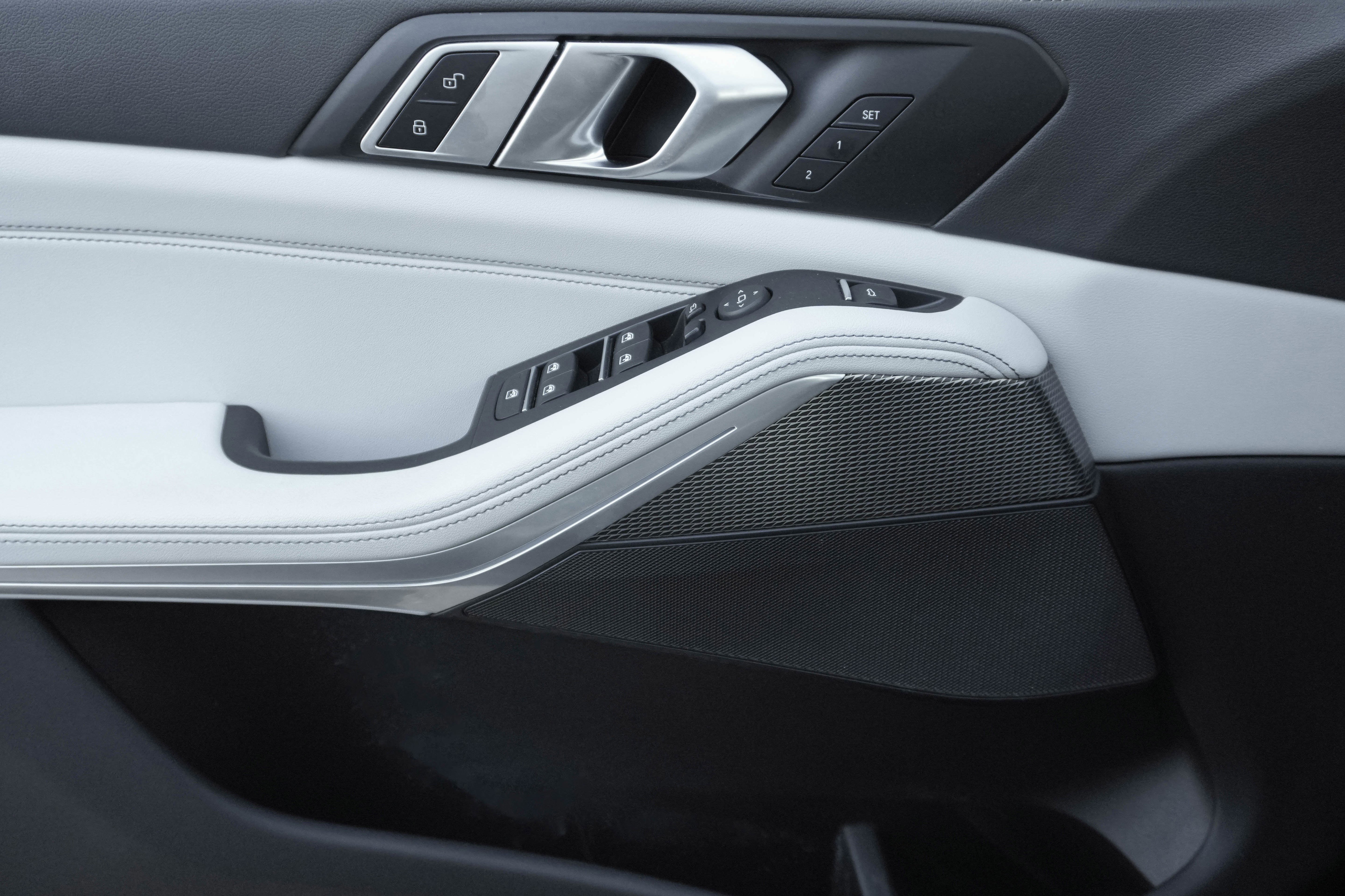 Certified 2023 BMW X5 xDrive40i w/ M Sport Package image 12