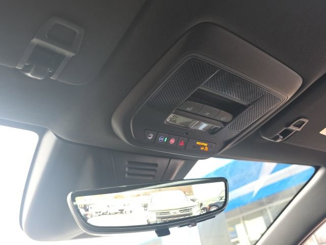 New 2026 Chevrolet Equinox EV LT image 25