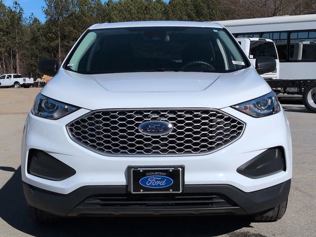 Certified 2024 Ford Edge SE image 8