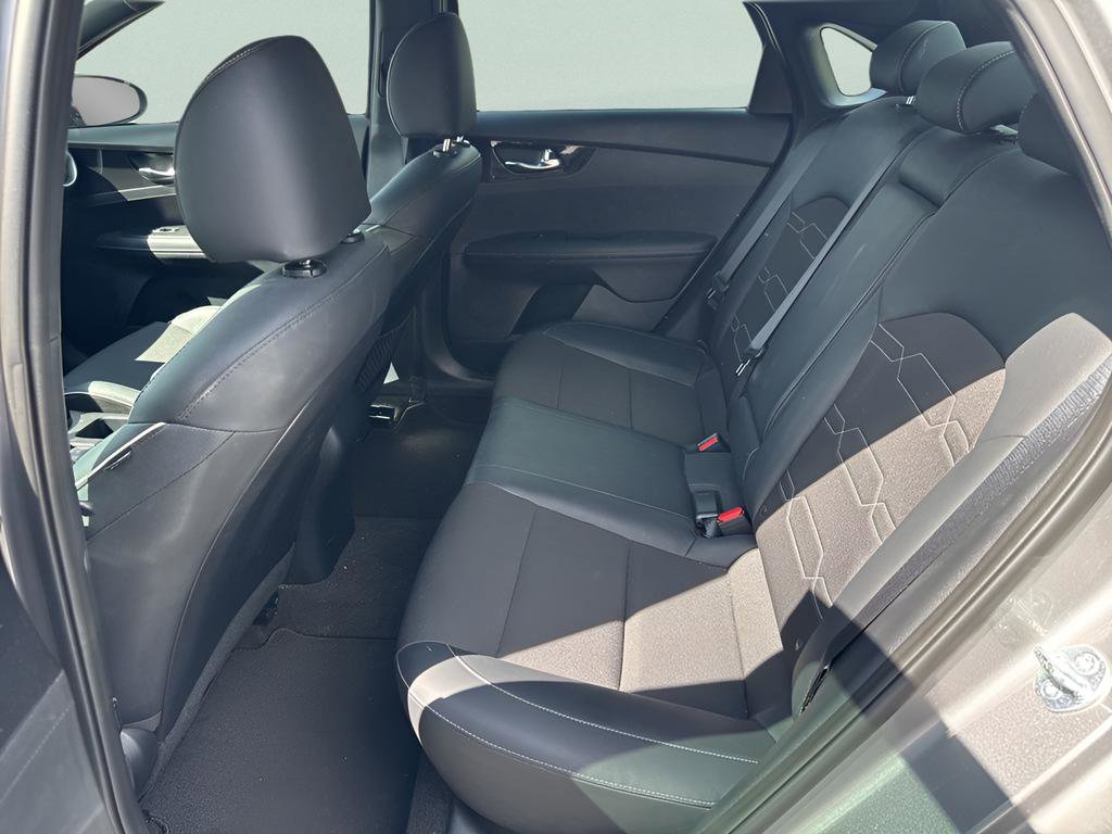 Used 2024 Kia Forte GT-Line w/ GT-Line Premium Package image 18