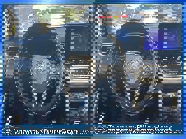 Used 2023 Toyota Corolla Cross XLE w/ Convenience Package image 14