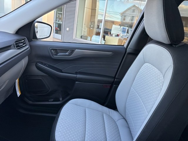 New 2026 Ford Escape Active w/ Cold Weather Package image 31