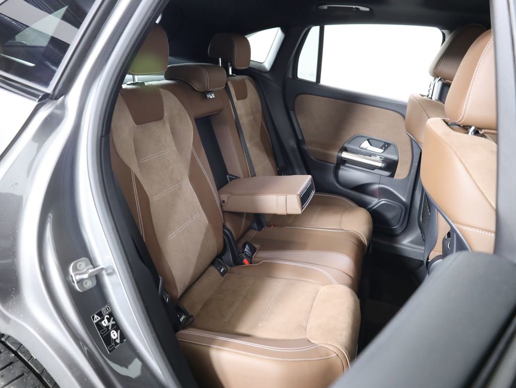 Used 2026 Mercedes-Benz GLA 250 4MATIC image 40