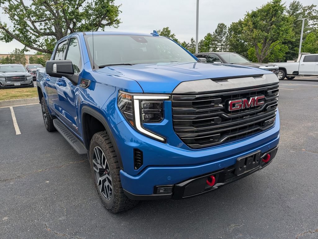 Used 2024 GMC Sierra 1500 AT4 w/ Technology Package AWD/4WD image 2