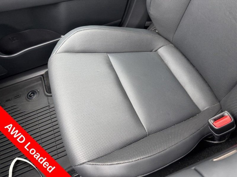 Used 2024 Toyota Crown Platinum AWD/4WD image 27