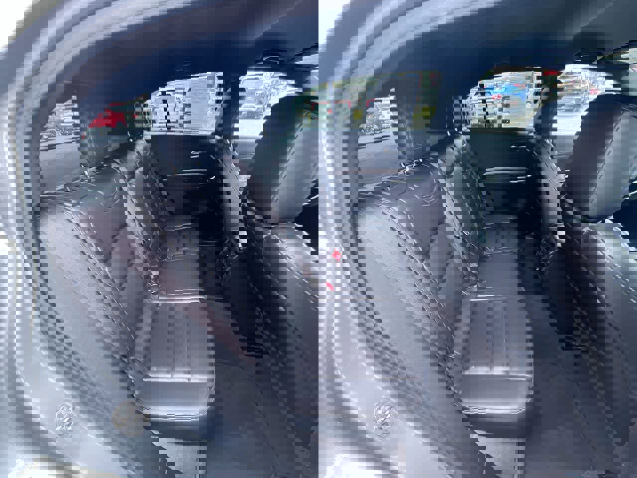 Used 2024 Cadillac XT4 Premium Luxury image 24