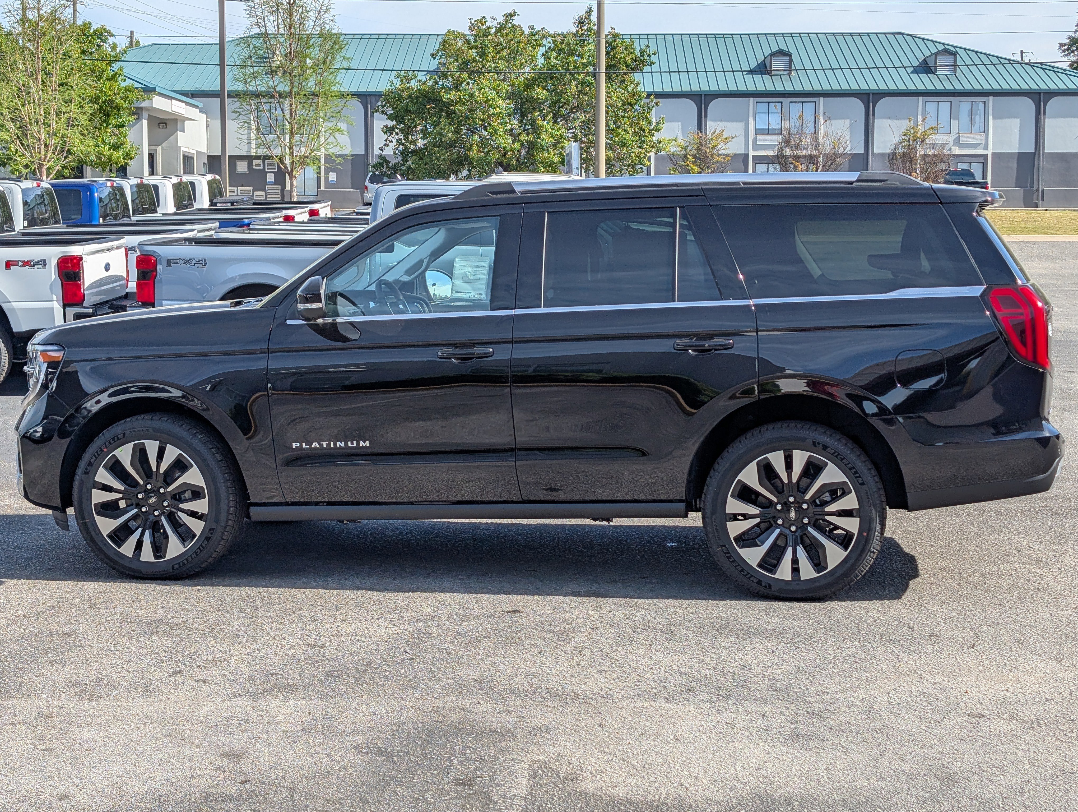 New 2026 Ford Expedition Platinum image 15