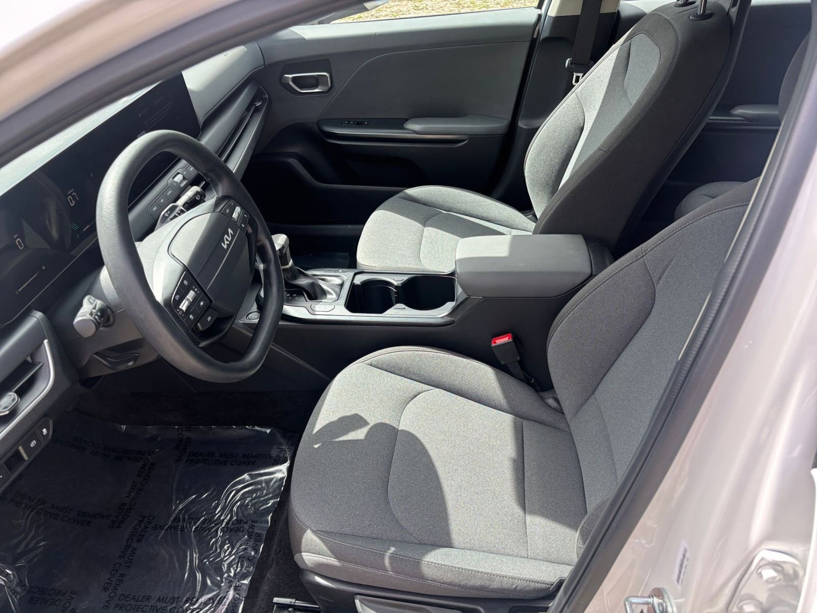 Used 2025 Kia K4 FWD image 29