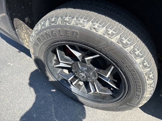 Used 2021 Chevrolet Tahoe LS w/ Driver Alert Package AWD/4WD image 10