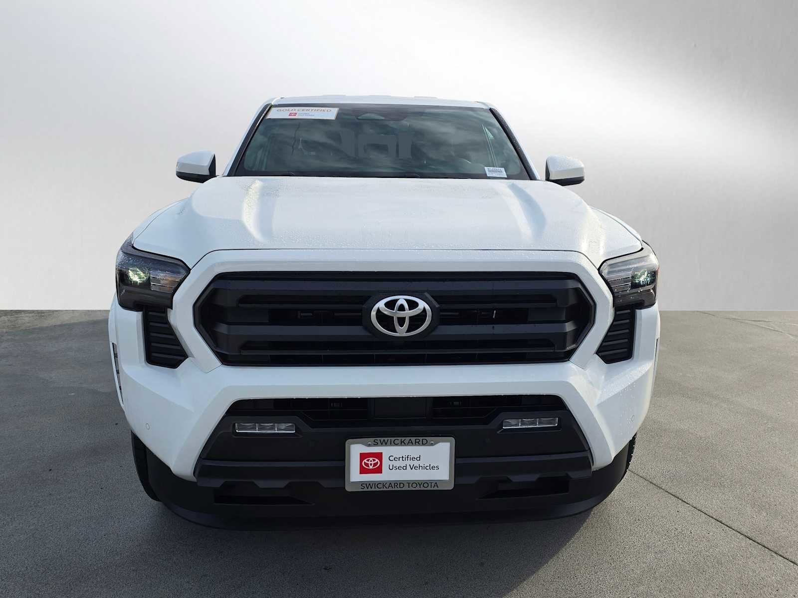 Certified 2025 Toyota Tacoma SR5 image 8