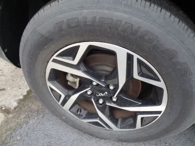 Used 2025 Kia Sportage LX FWD image 23