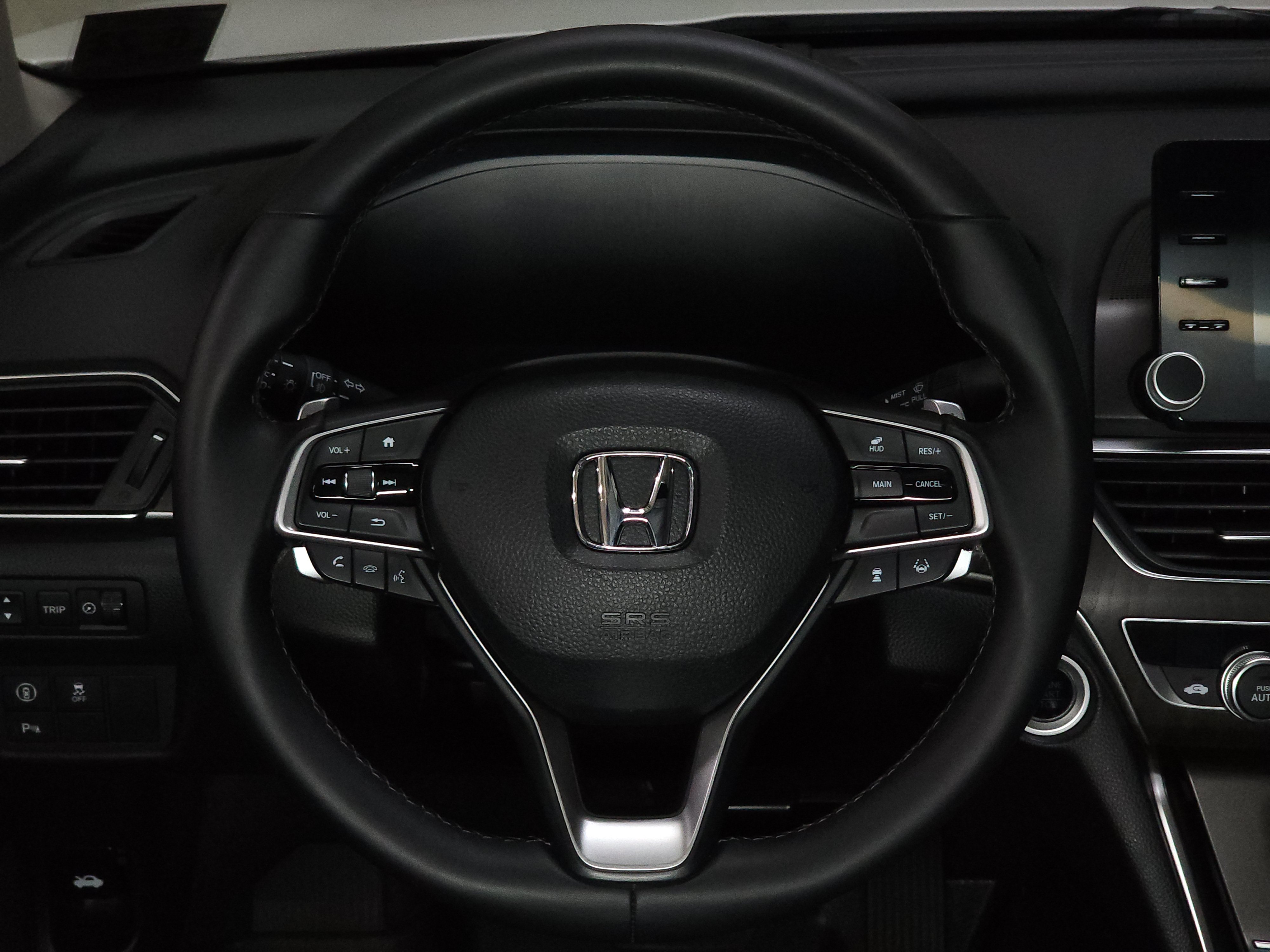 Used 2018 Honda Accord Touring image 27