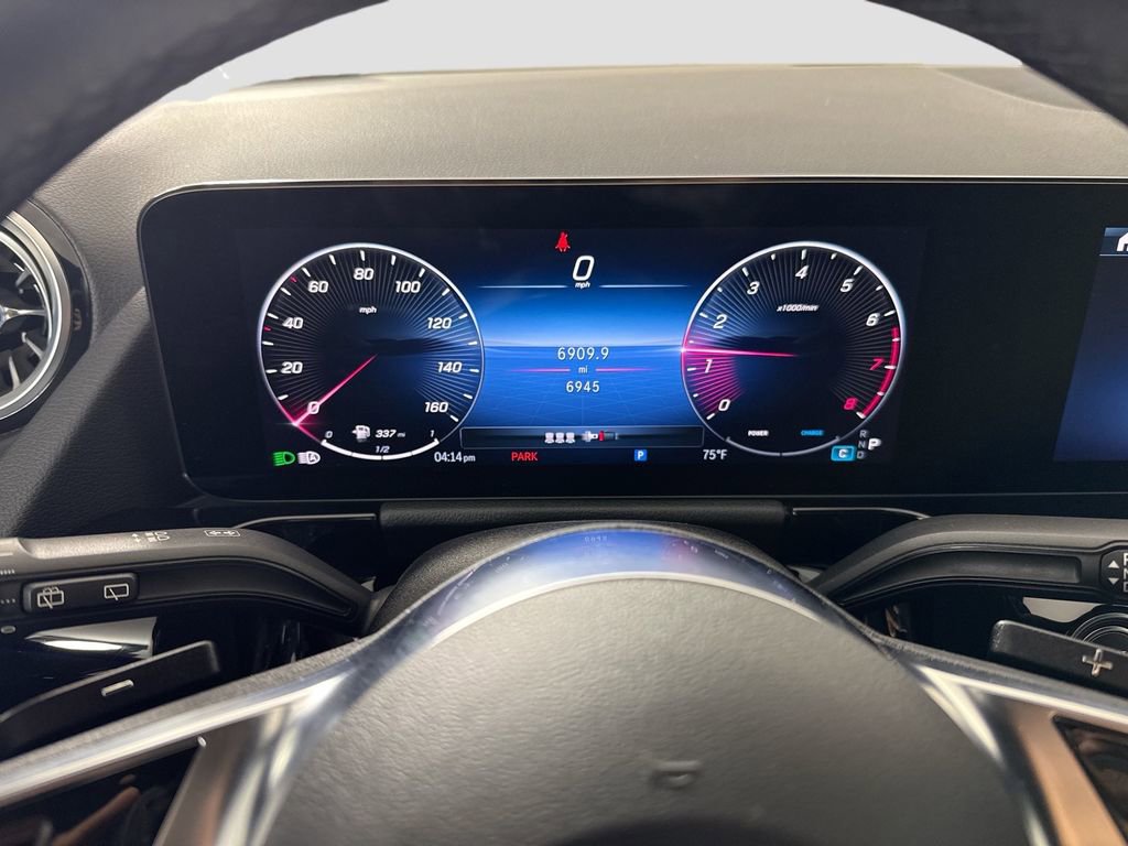 Used 2025 Mercedes-Benz GLA 250 image 35