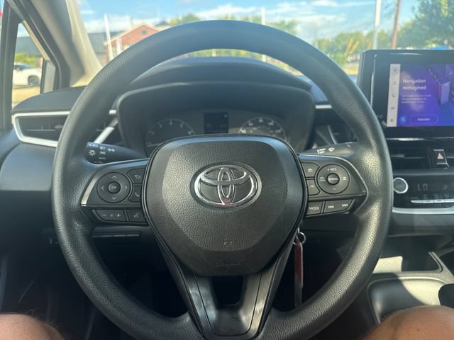 Used 2024 Toyota Corolla LE FWD image 17