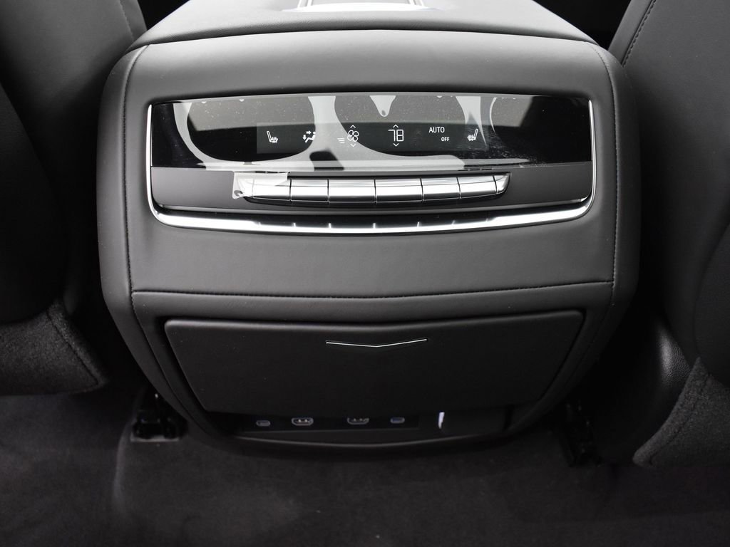 Certified 2026 Cadillac Escalade ESV Platinum Sport w/ LPO, ONYX Package image 30