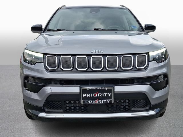 Used 2022 Jeep Compass Limited w/ Elite Group AWD/4WD image 2