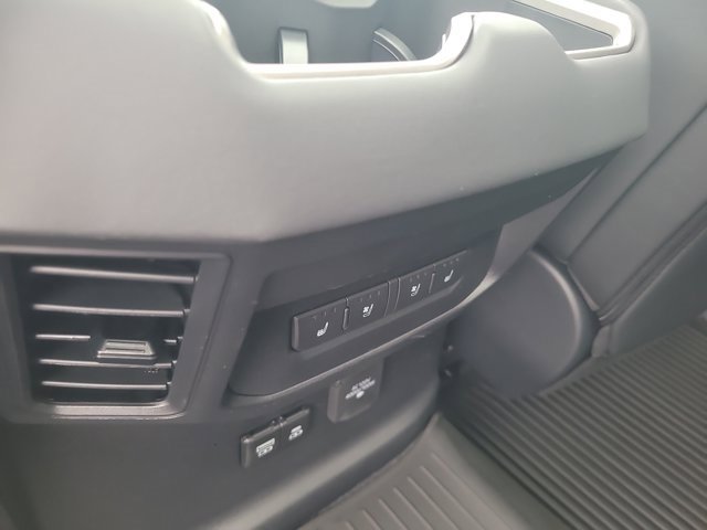 New 2026 Toyota Tundra Platinum image 26