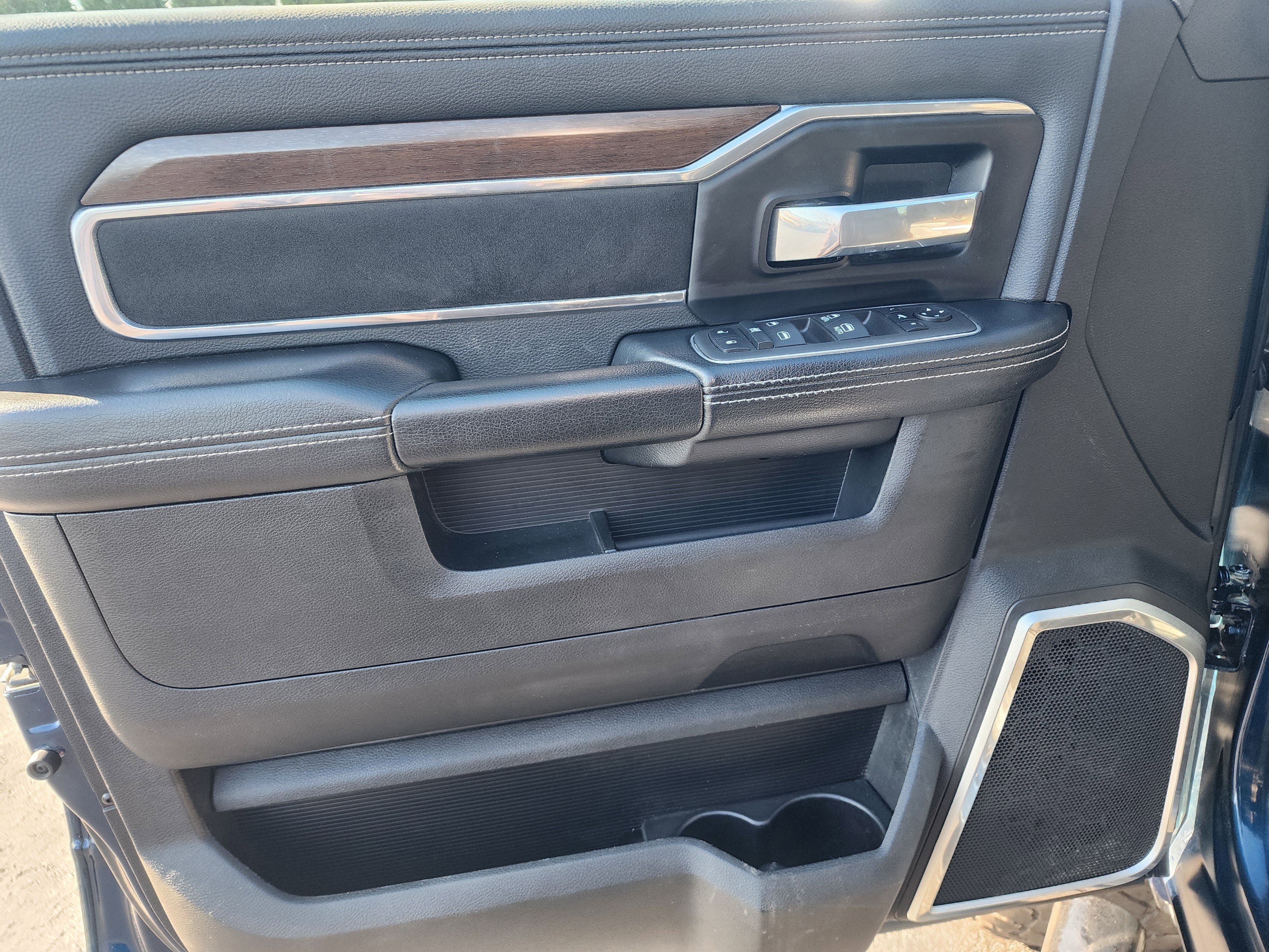 Used 2022 RAM 2500 Laramie w/ Body Color Bumper Group image 26