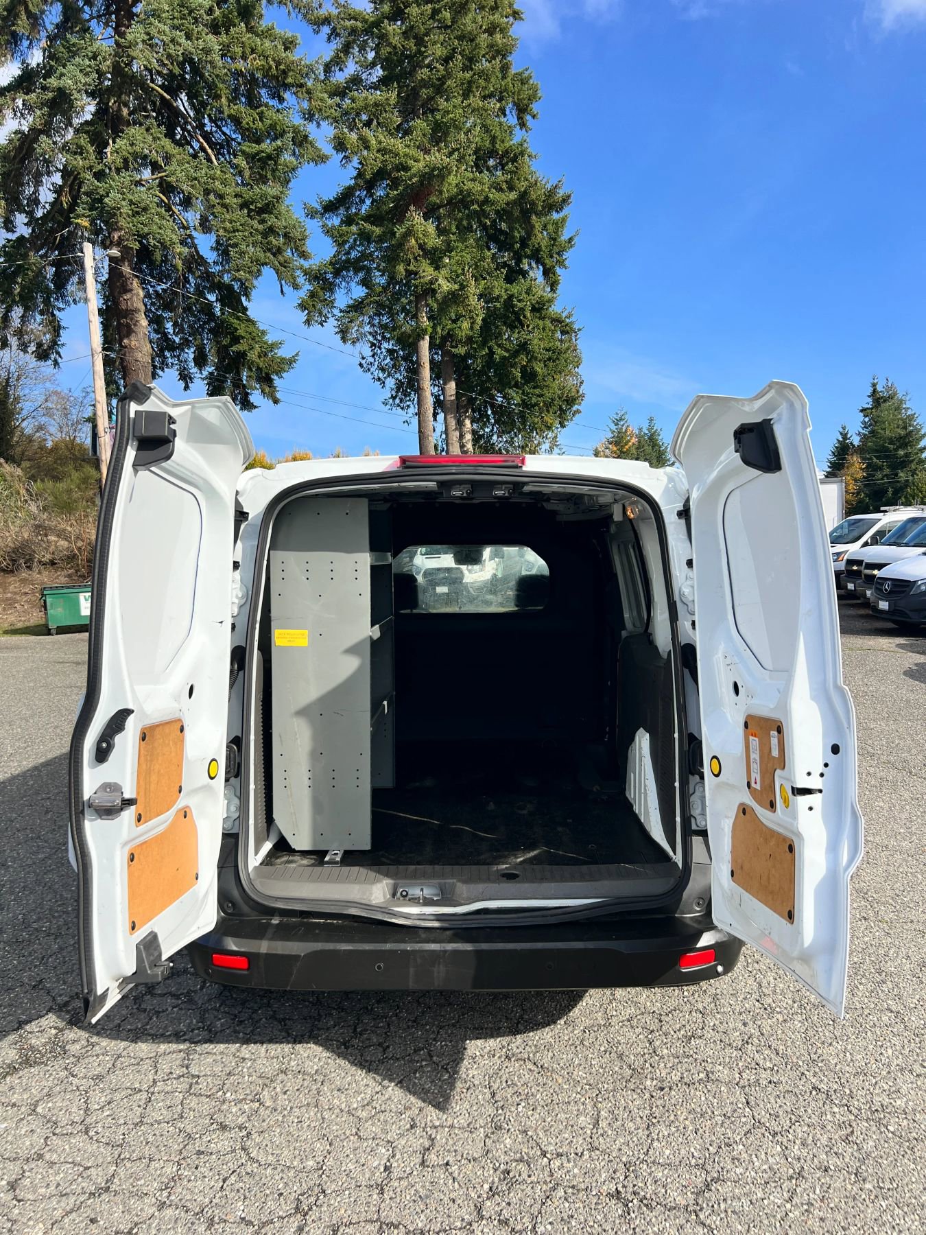 Used 2022 Ford Transit Connect XL image 18