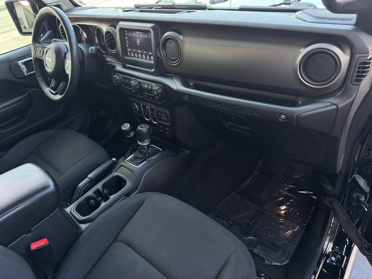 Used 2019 Jeep Wrangler Unlimited Sport S AWD/4WD image 22