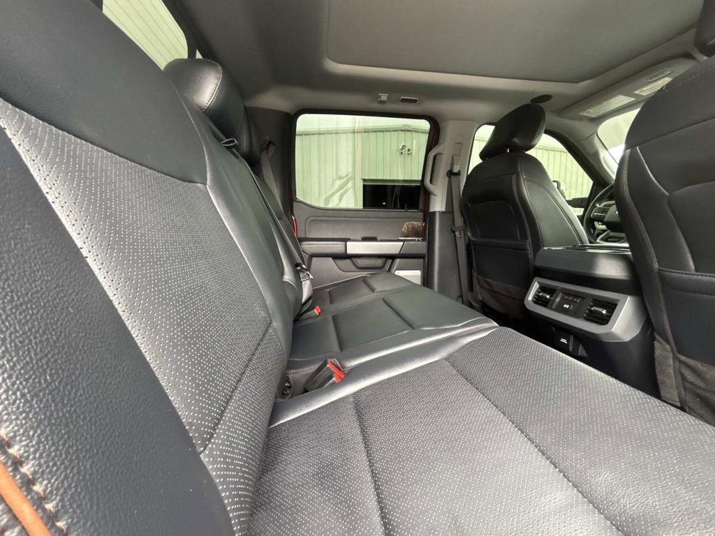 Used 2025 Ford F250 Lariat w/ Lariat Ultimate Package AWD/4WD image 12