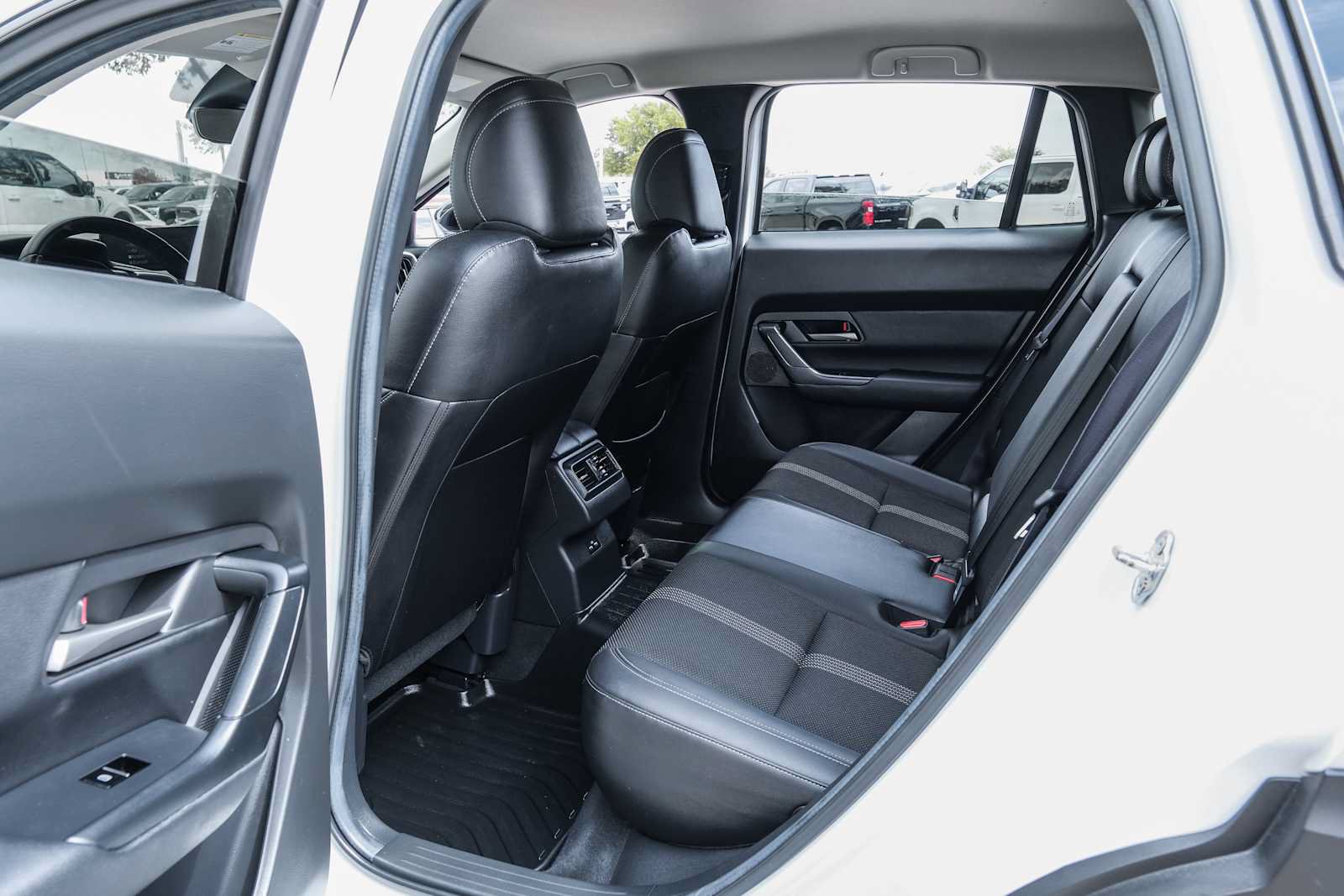 Used 2024 MAZDA CX-50 AWD 2.5 S w/ Cargo Package image 32