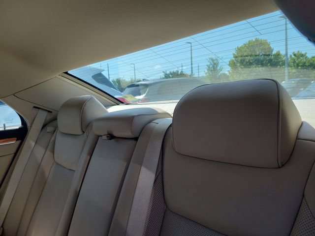 Used 2013 Chrysler 300 C RWD image 10