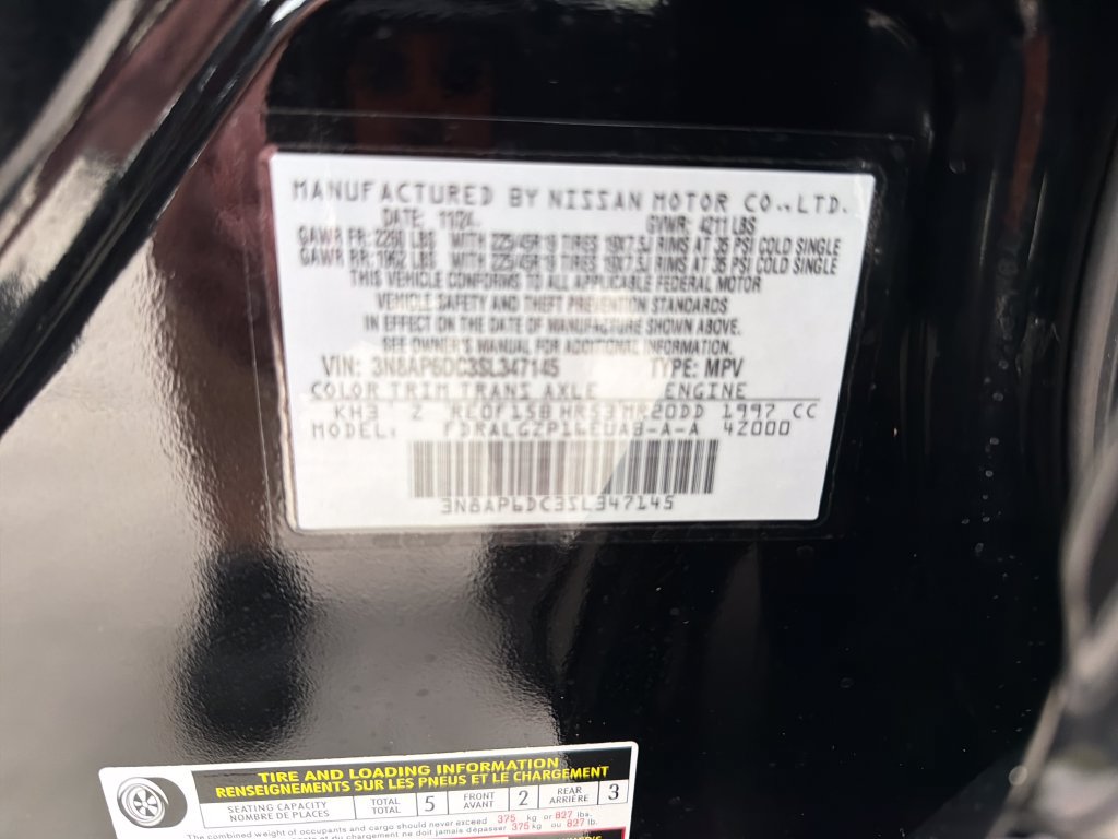 Used 2025 Nissan Kicks SR w/ SR Premium Package FWD image 35