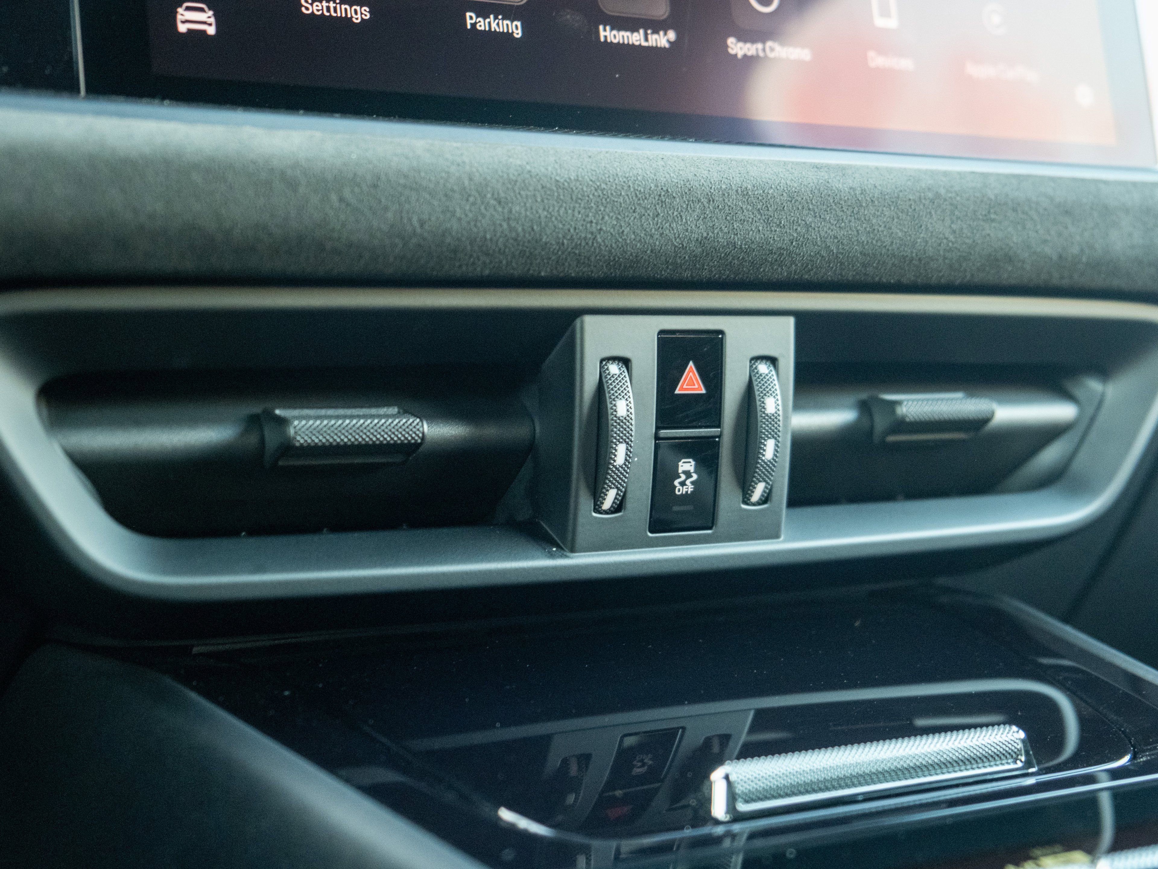 Certified 2024 Porsche Cayenne Turbo GT image 29