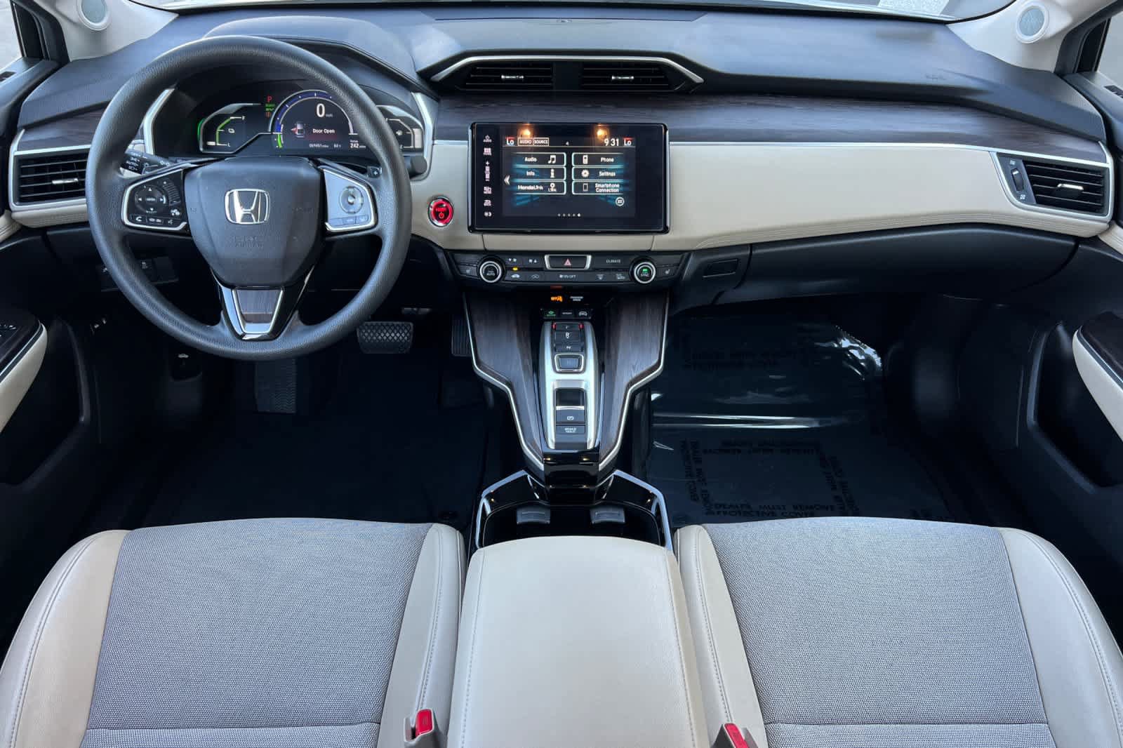 Used 2018 Honda Clarity Plug-In Hybrid image 3
