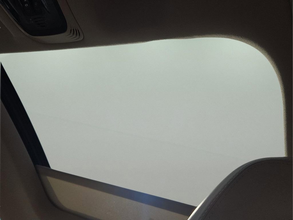 Used 2018 Alfa Romeo Giulia Ti w/ Quick Order Package 22X Lusso image 15