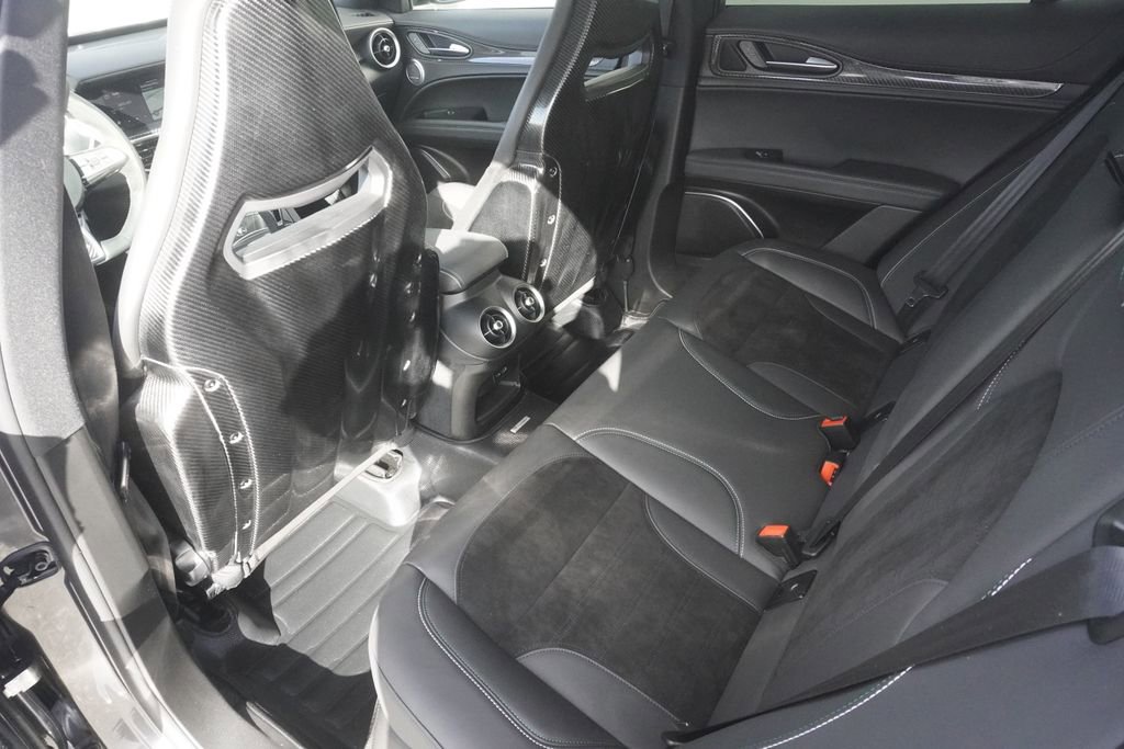Used 2023 Alfa Romeo Stelvio Quadrifoglio w/ Active Assist Plus Package image 29