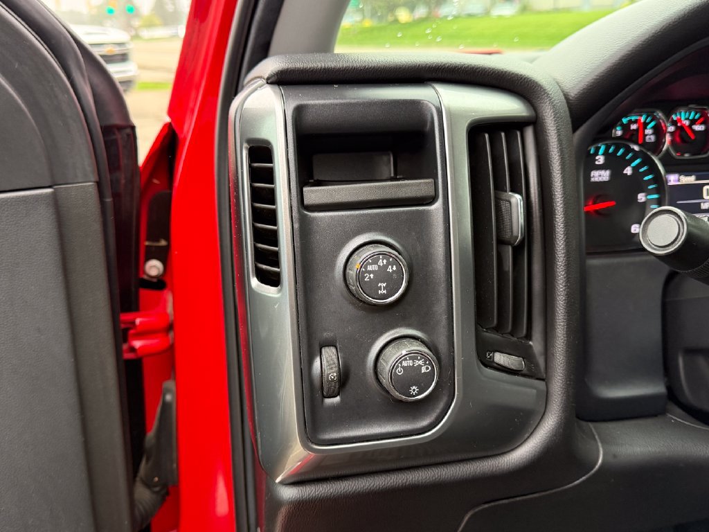 Certified 2016 Chevrolet Silverado 1500 LT AWD/4WD image 16