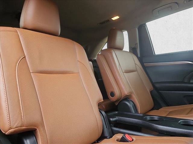 Used 2017 Toyota Highlander Limited FWD image 20