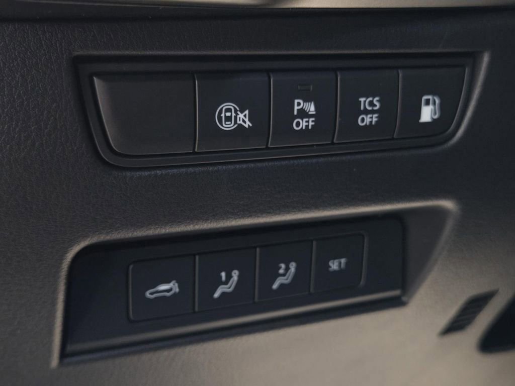 Used 2025 MAZDA CX-70 Plug-In Hybrid w/ Premium Pkg image 23