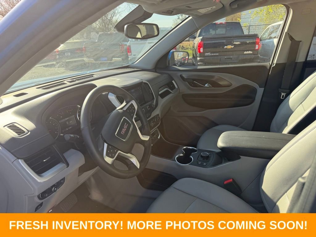 Used 2024 GMC Terrain SLT image 8