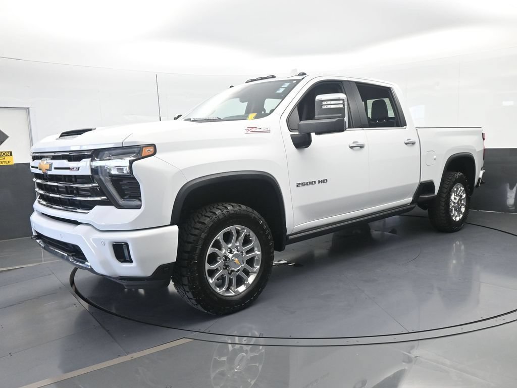 Used 2025 Chevrolet Silverado 2500 LTZ w/ Z71 Chrome Sport Edition AWD/4WD image 2