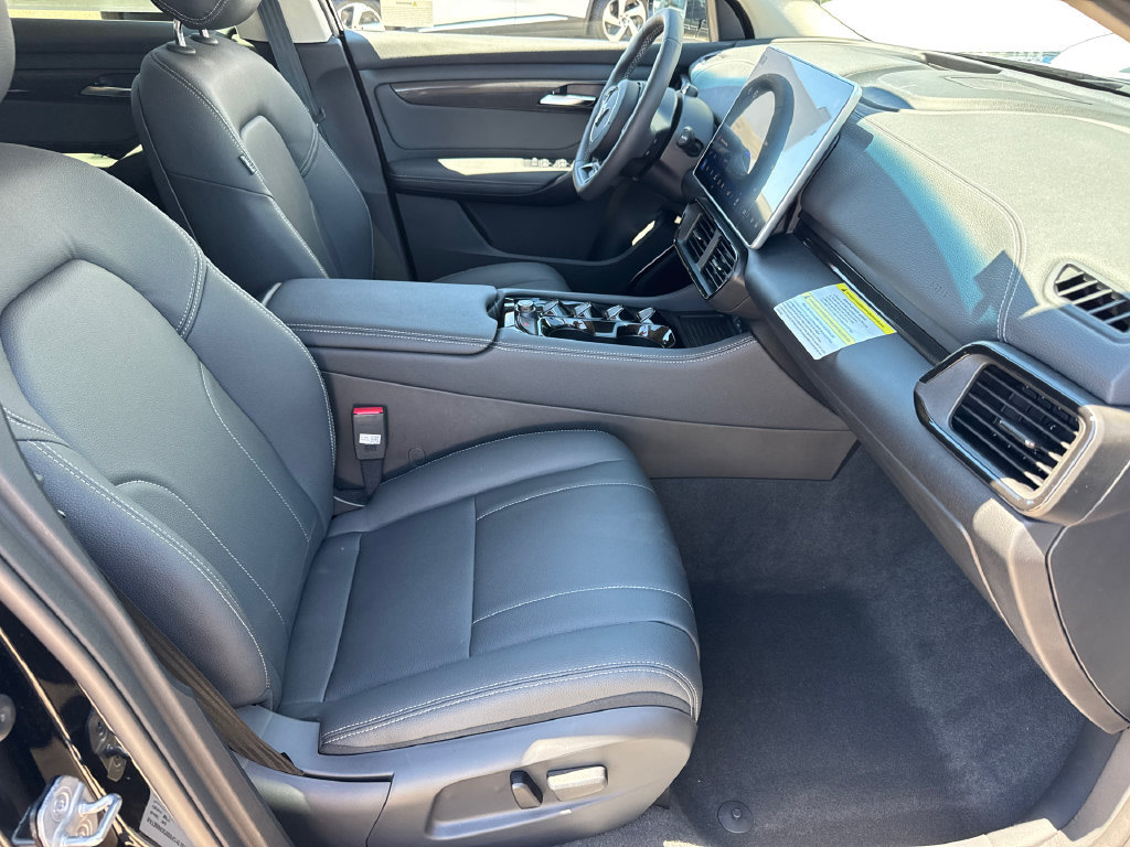 New 2027 VinFast VF 8 Eco AWD/4WD image 15