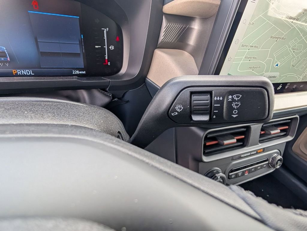 New 2025 Ford Maverick Lariat w/ 4K Tow Package image 32