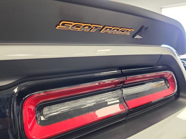 Used 2023 Dodge Challenger R/T Scat Pack RWD image 33