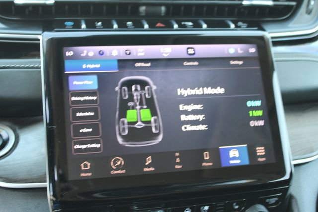 Used 2022 Jeep Grand Cherokee Limited 4xe w/ Luxury Tech Group II image 38