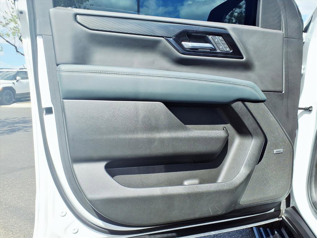 Used 2026 GMC Yukon XL AT4 w/ AT4 Premium Plus Package image 21