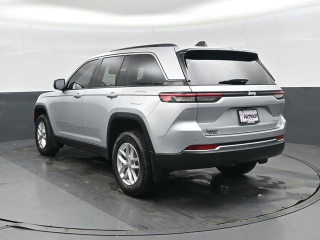 New 2025 Jeep Grand Cherokee Laredo image 6